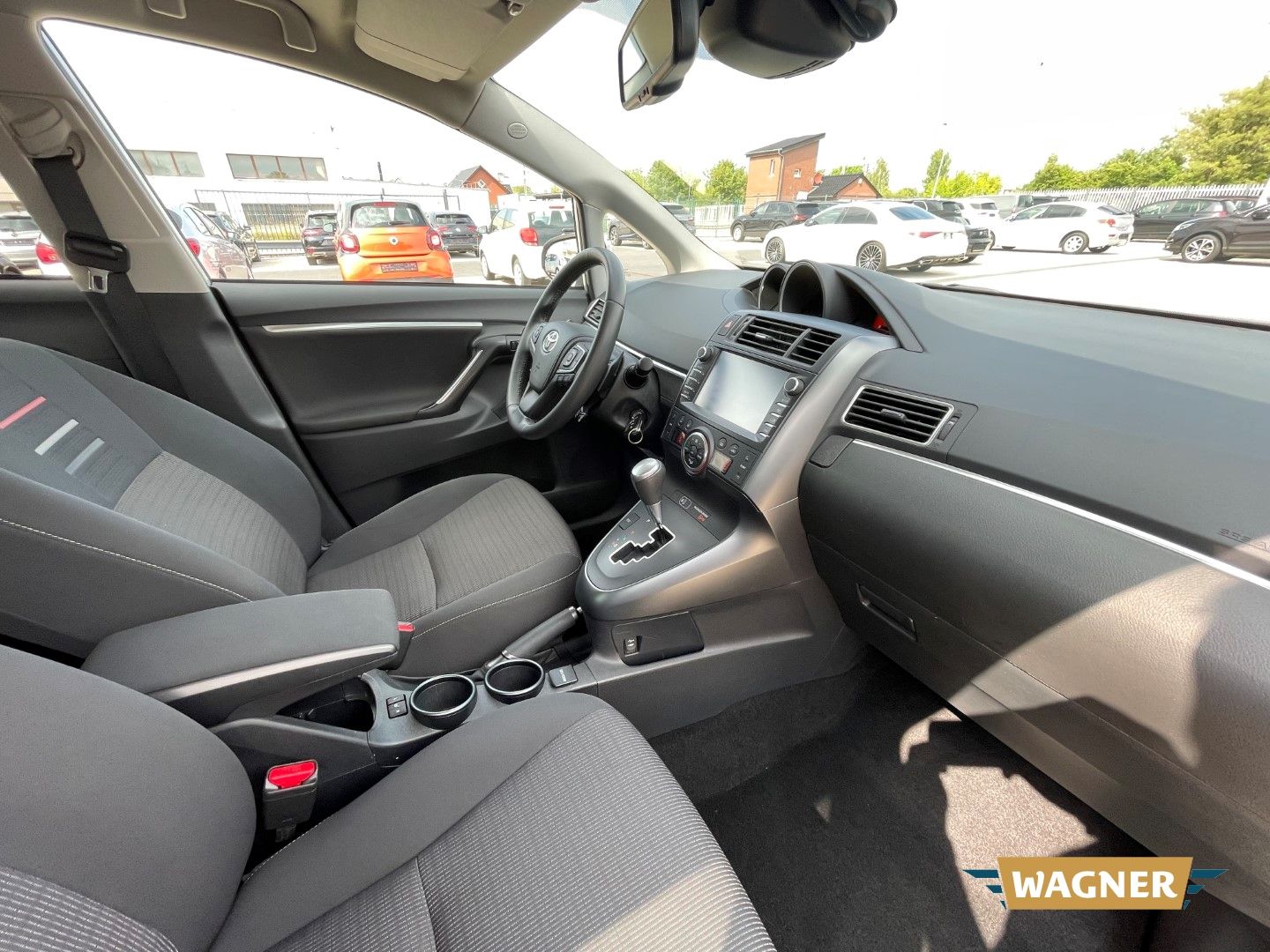 Fahrzeugabbildung Toyota Verso Edition-S+ 1.8 Klimaautomatik