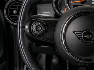 MINI Cooper Cabrio Chili Navi Sitzheizung LED ACC