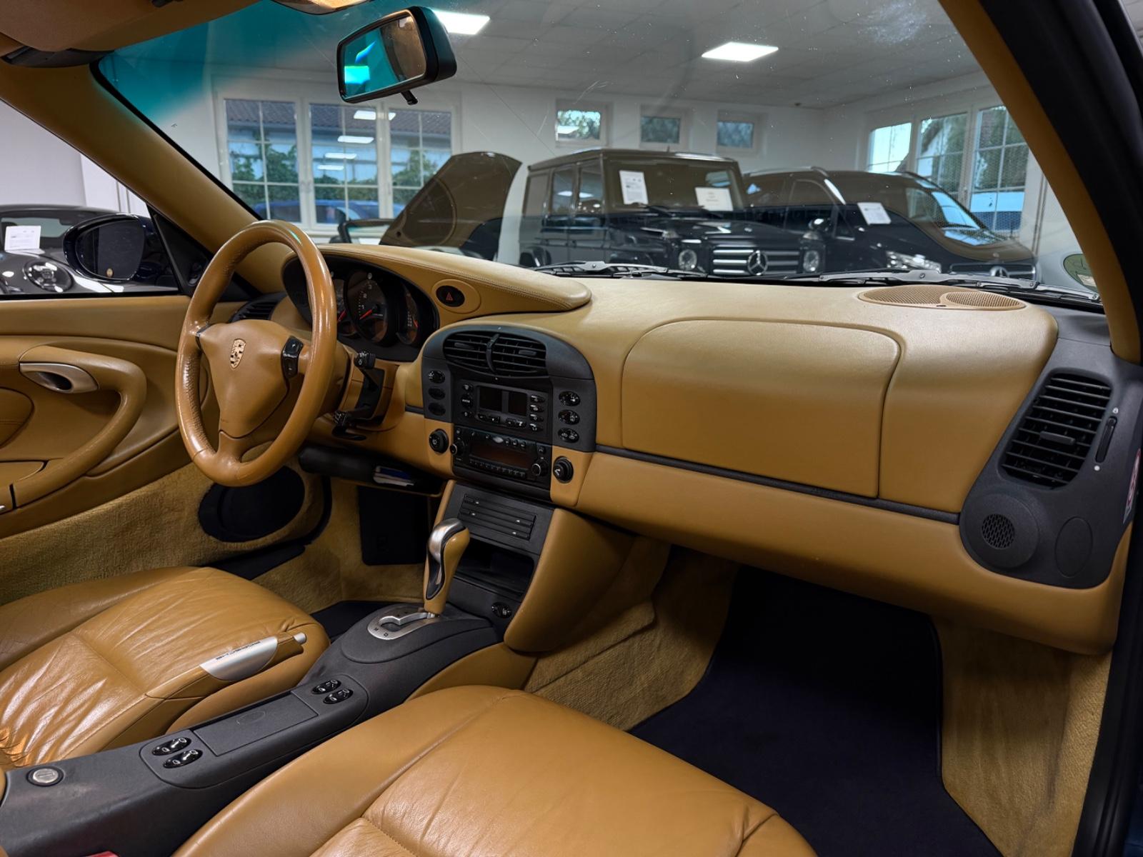 PORSCHE 911 996 CARRERA 4 CABRIOLET 3.4 300ch TIPTRONIC S - CUIR - SIÈGES CHAUFFANTS - GPS - HISTORIQUE PORSCHE