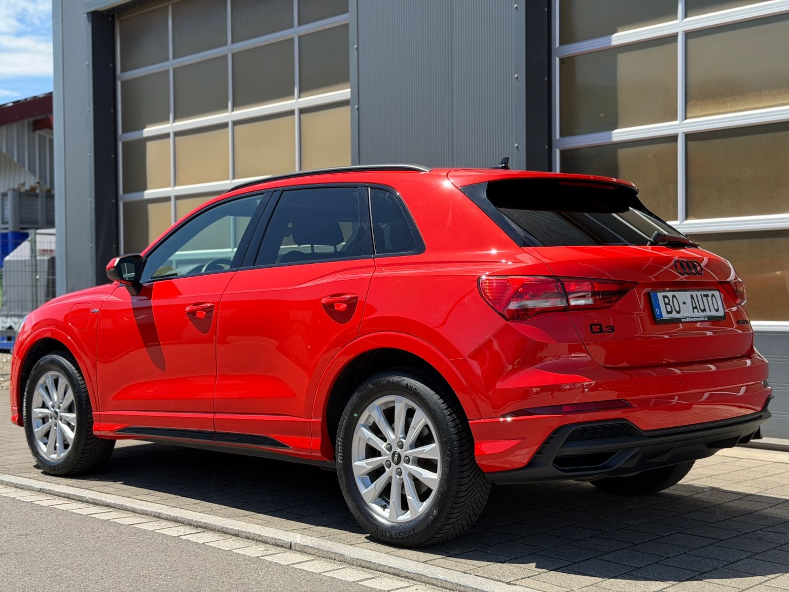 Audi Q3 45 TFSI e S-LINE Leder PANO MMI+ Key Virtual imagem 2