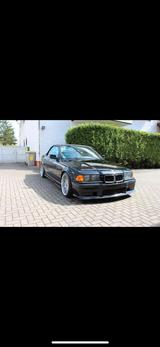 BMW E36 328i - BMW 328 Cabrio E36 328i mit Benzin-Antrieb