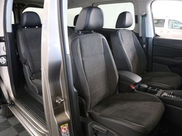 Volkswagen Caddy Maxi eHYBRID DSG STYLE AHK 7SITZE 5J GAR.