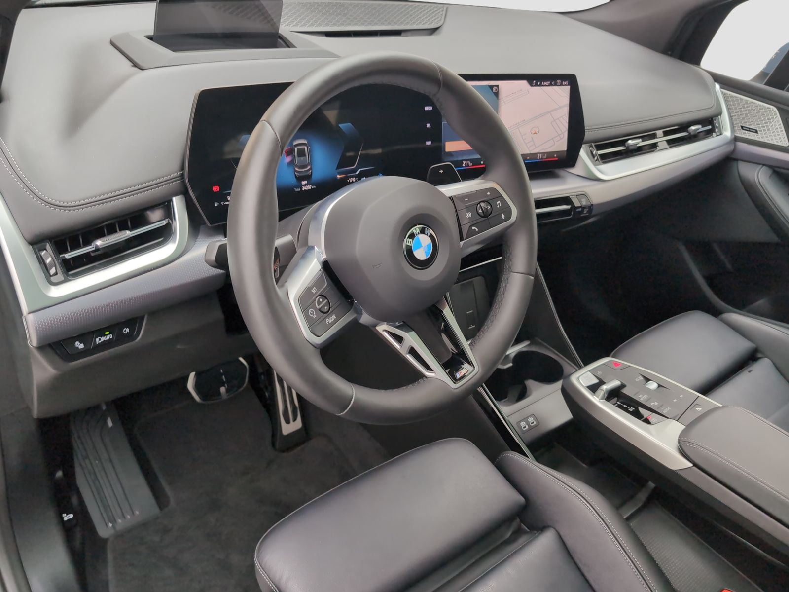 BMW 223 Active Tourer - Bild 12
