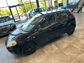 MYAUTOCENTER – Gebraucht- und Jahreswagen mit Werkstattservice in Pfaffenhofen Fiat Grande Punto 1.2 8V Dynamic *TÜV:927*