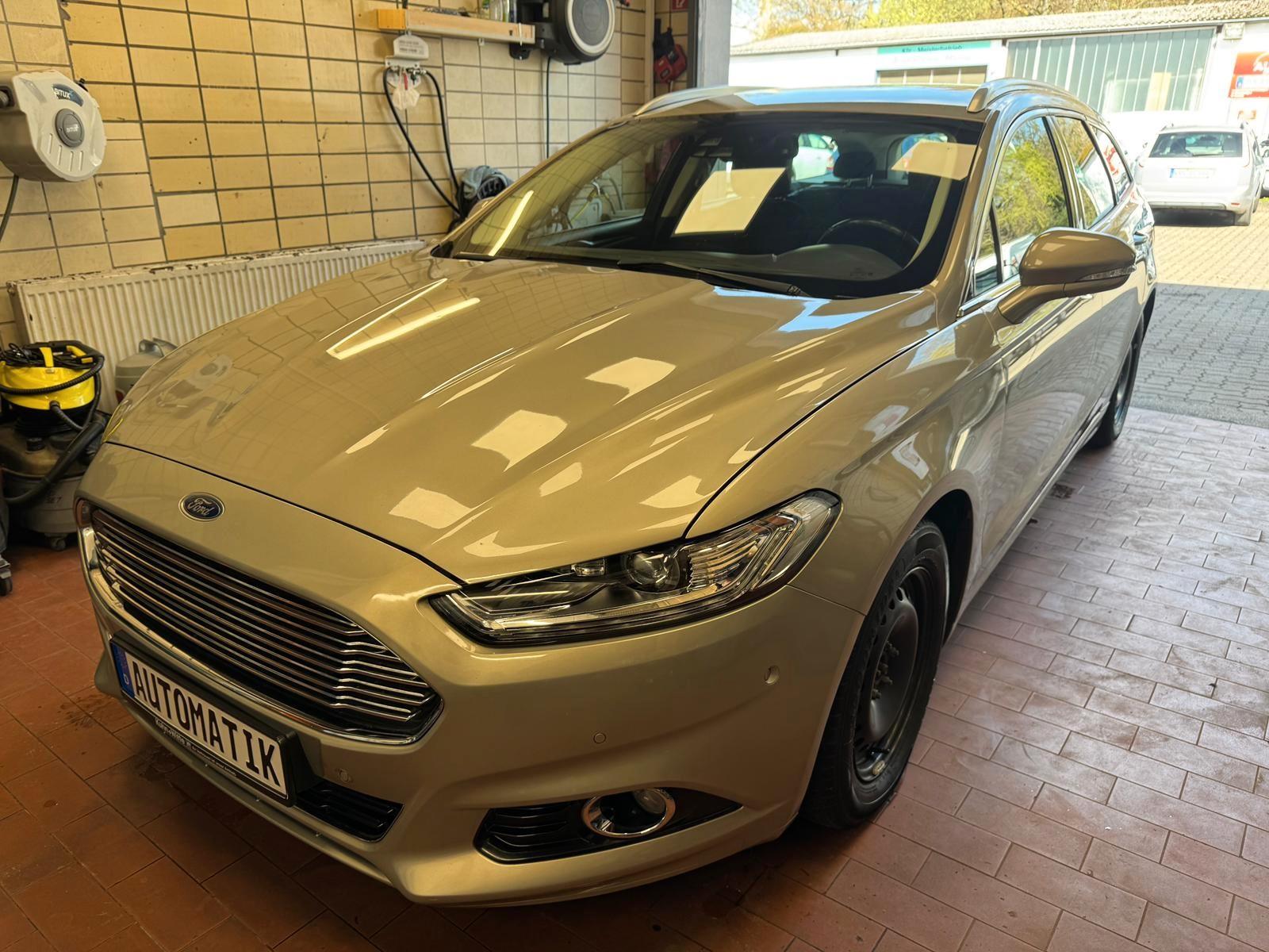 Ford Turnier Titanium AWD *PDC*AUTOMATIK*KAMERA*