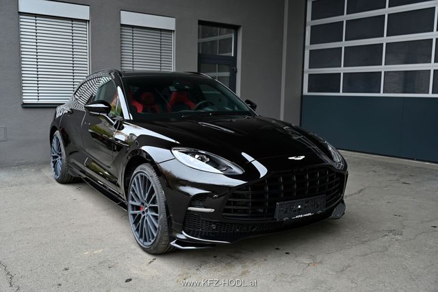 Aston Martin DBX 707 Q-Edition