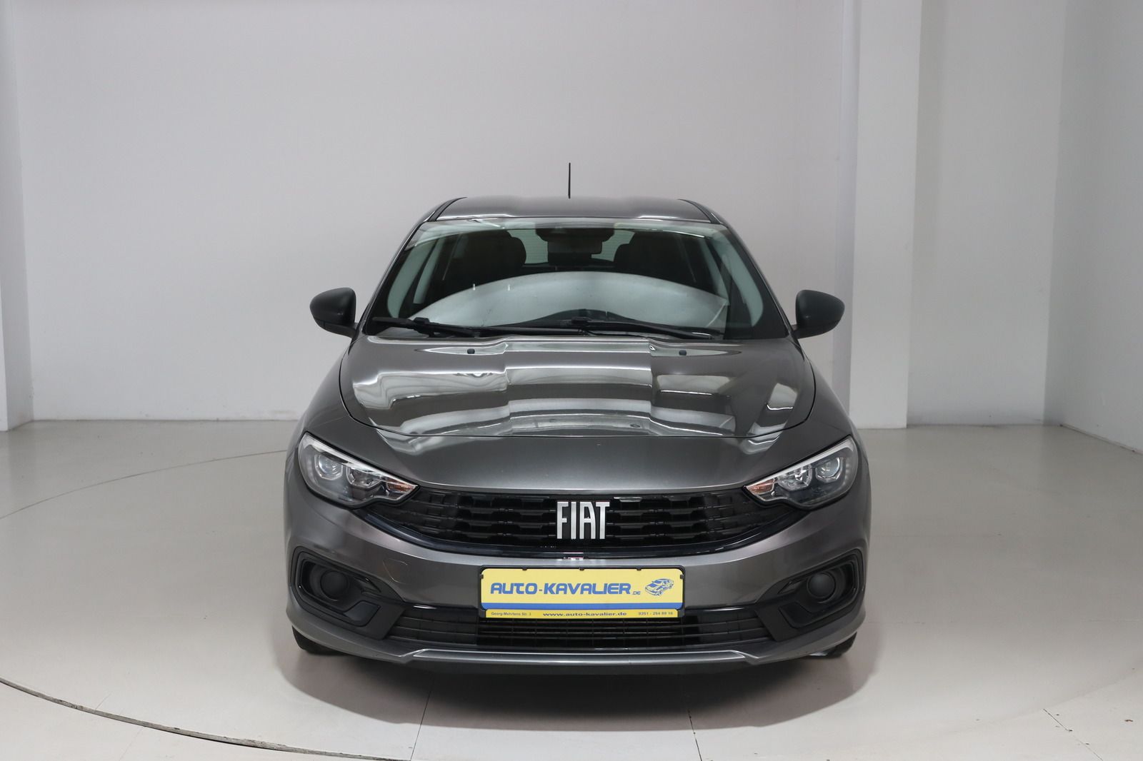 Fahrzeugabbildung Fiat Tipo * Navi * HU/AU neu * Tempomat
