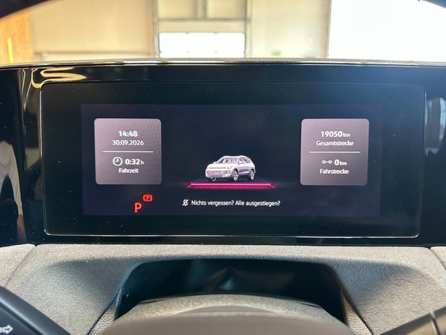 Volkswagen Tiguan *R-LINE*MASSAGE*LKHZ*ACC*CARPLAY*LED