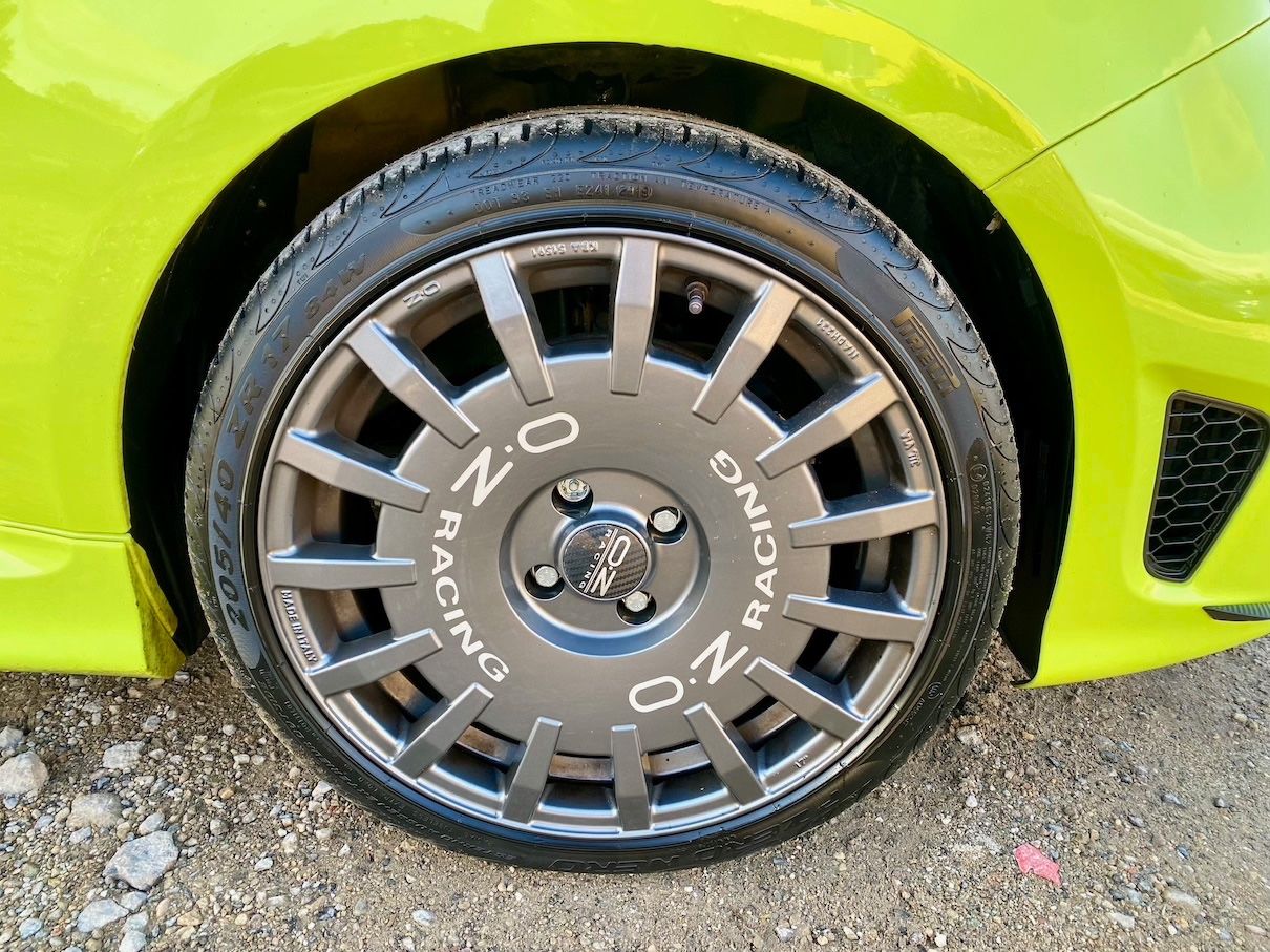 Fahrzeugabbildung Abarth 595 Pista AAC CARPLAY PDC L+R SENSOR