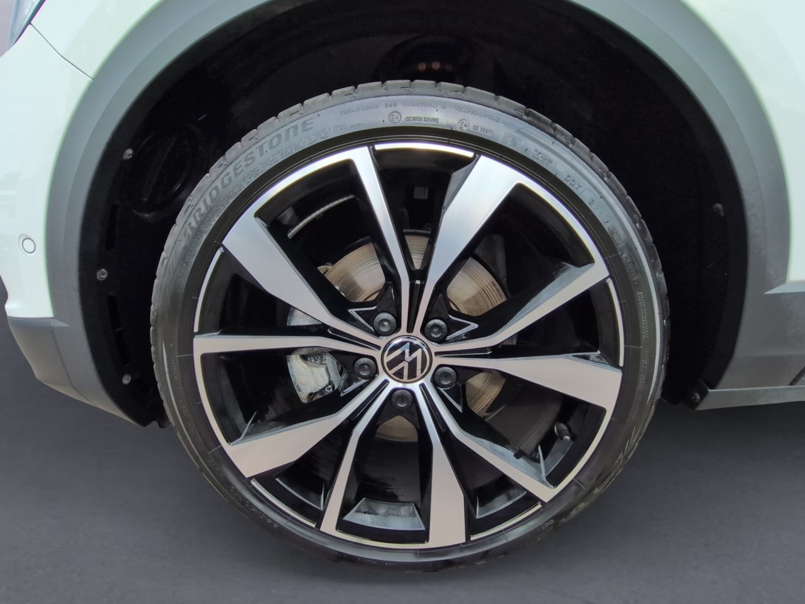 T-Roc Style 2.0 TDI DSG BlackStyle+AHK+RFK+19"+