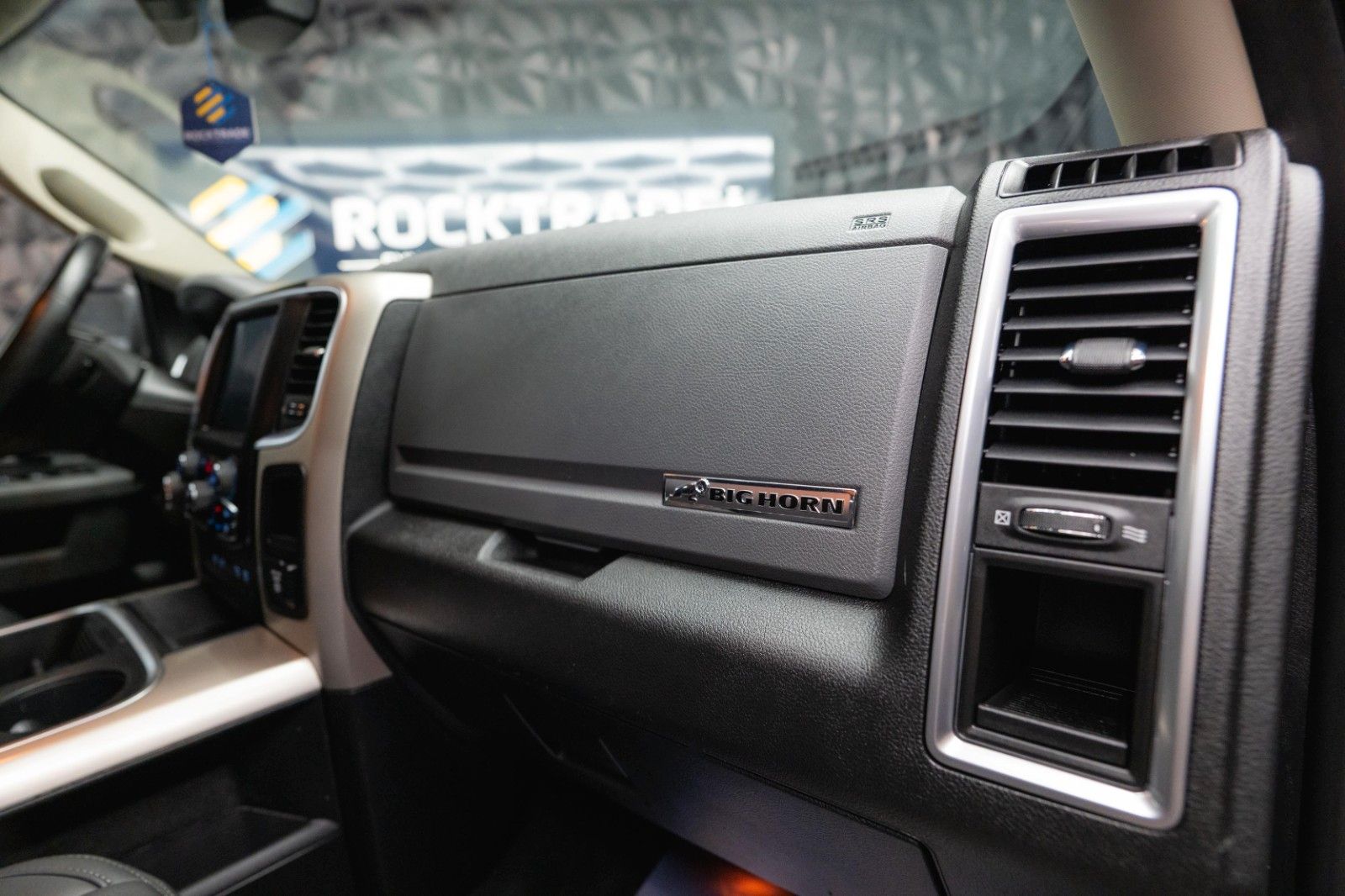 Fahrzeugabbildung Dodge RAM 5.7 V8 HEMI 4x4 OFFROAD RAPTOR LONGBED 19%