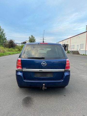 Opel Zafira B 1.9 CDTI