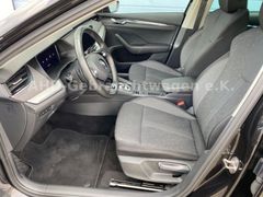 Fahrzeugabbildung Skoda Octavia 2.0 TDI Combi Style DSG