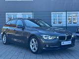 BMW Touring 320 i Sport Line/360* KAMERA/HEAD-UP DI - BMW 3 Series in München