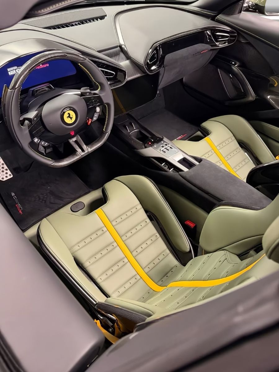 Ferrari 12 Cilindri Spider/FullCarbon/Special Spec/Stock imagem 3