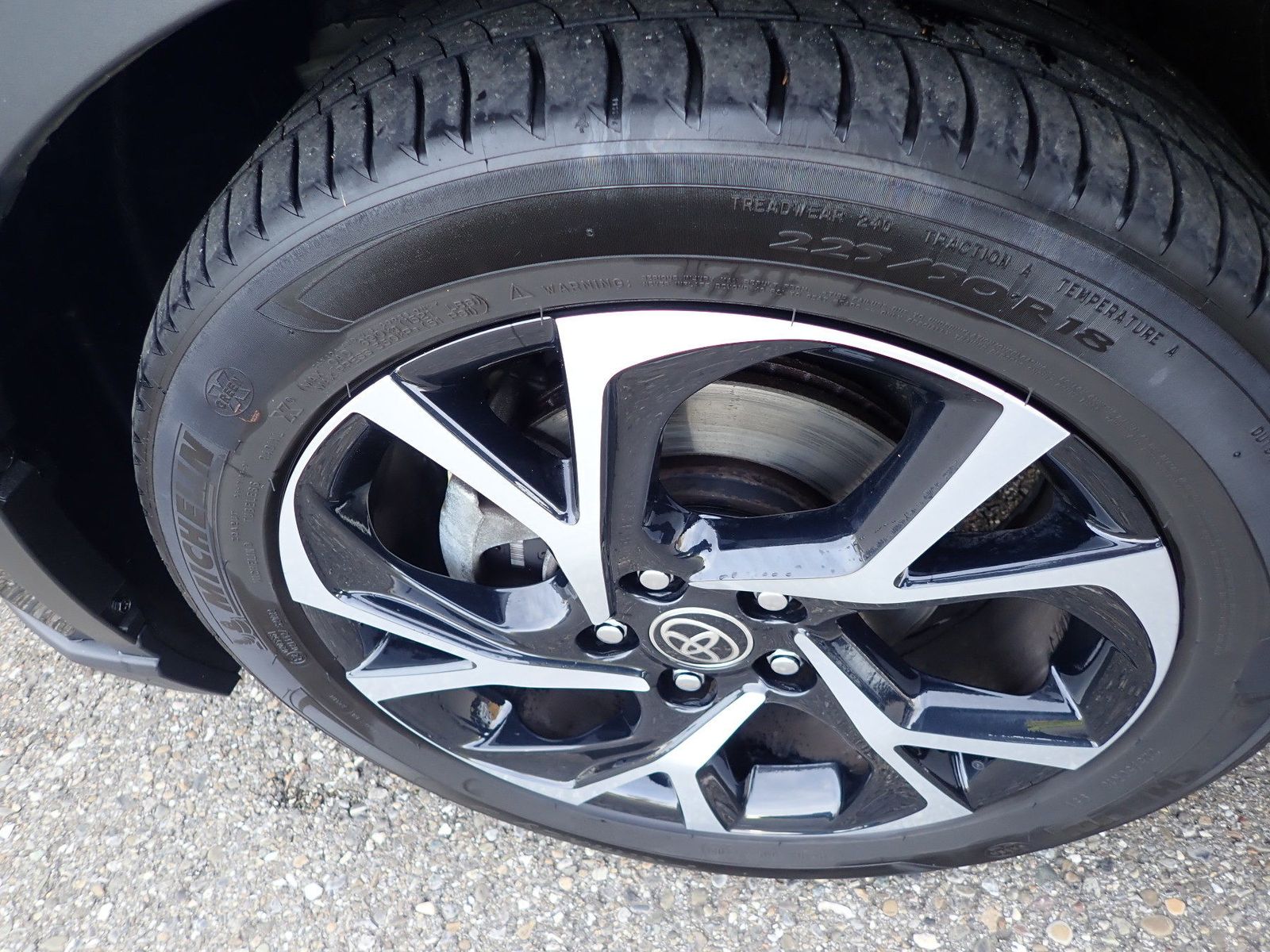 Fahrzeugabbildung Toyota C-HR Hybrid Team D / AHK / KAMERA