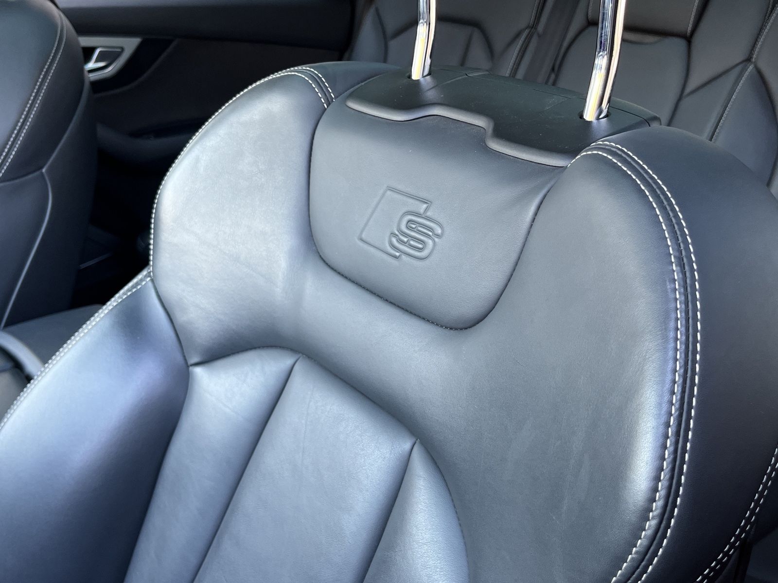 Fahrzeugabbildung Audi Q7 50TDI quattro*2x S-line*7-Sitzer*HuD*Pano**