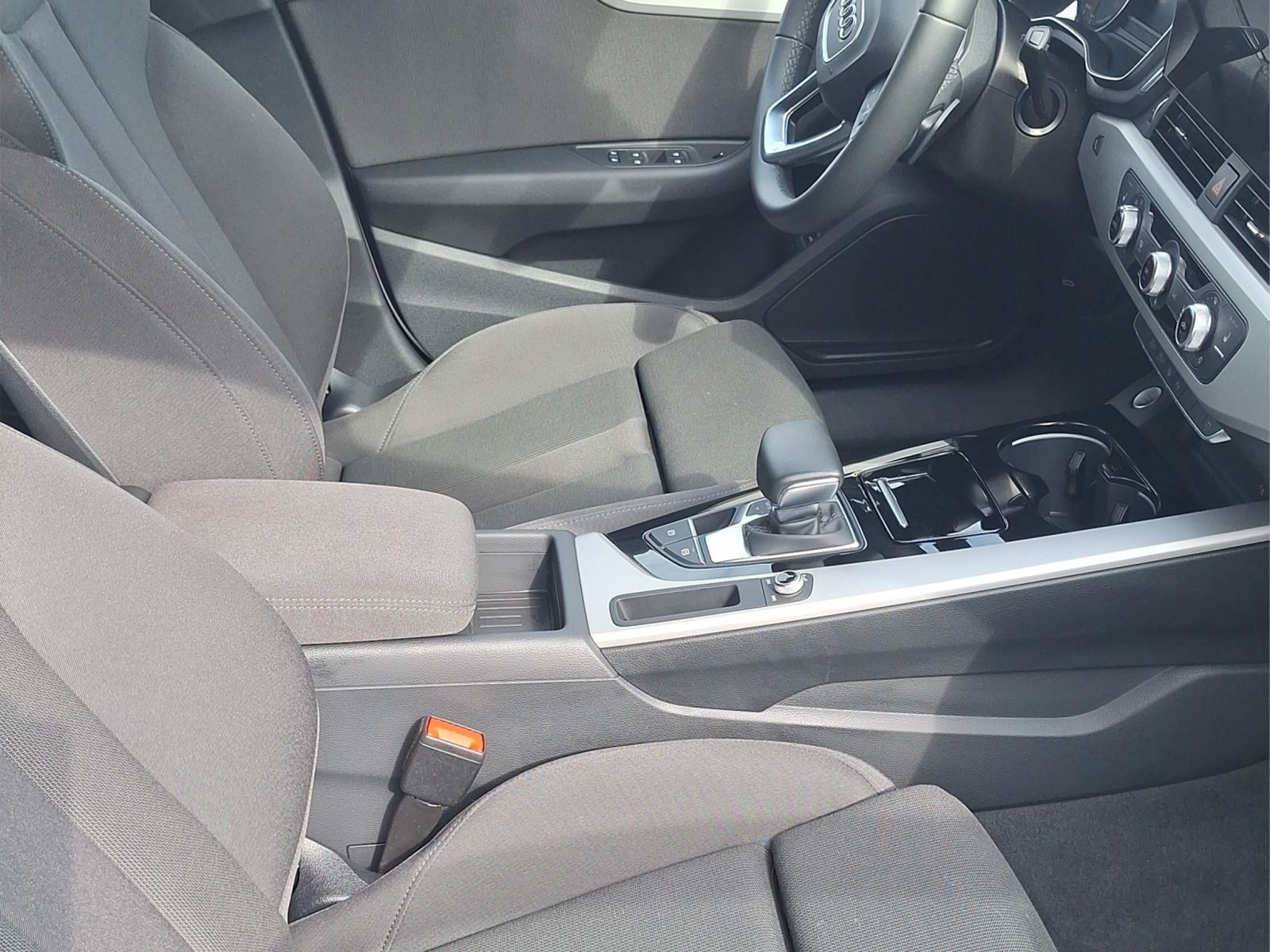 Audi A4 - Bild 20