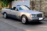 Mercedes-Benz E  220 Cabrio W 124 Scheckheft & Gutachten - Mercedes-Benz 220 mit Benzin-Antrieb: Cabrio