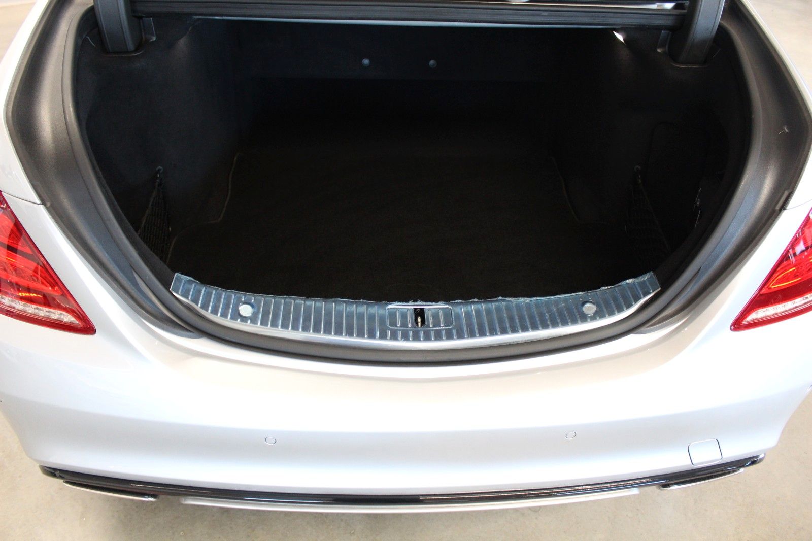 Mercedes-Benz S 500 L AMG-Paket !!! Neuwertig !!! 25.288 KM !! foto 15
