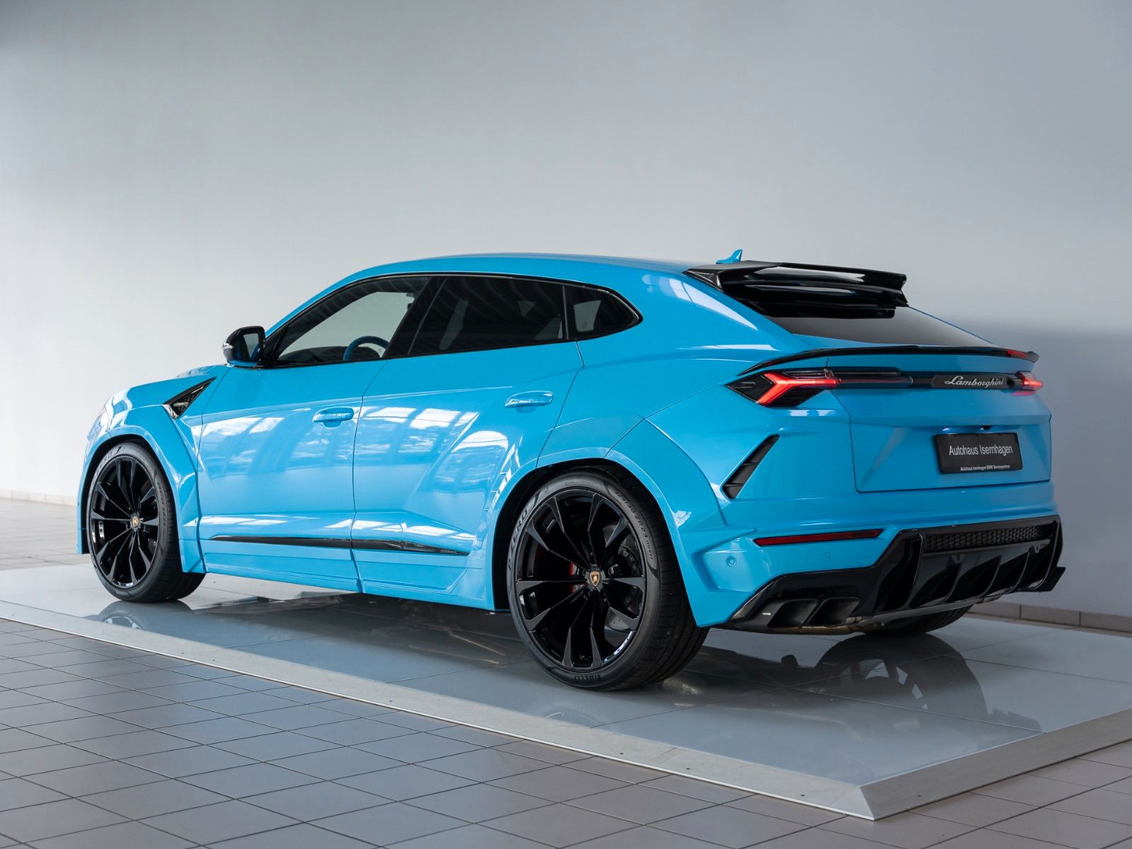 Fahrzeugabbildung Lamborghini Urus NOVITEC ESTESO Individual Absolut Voll 1of1