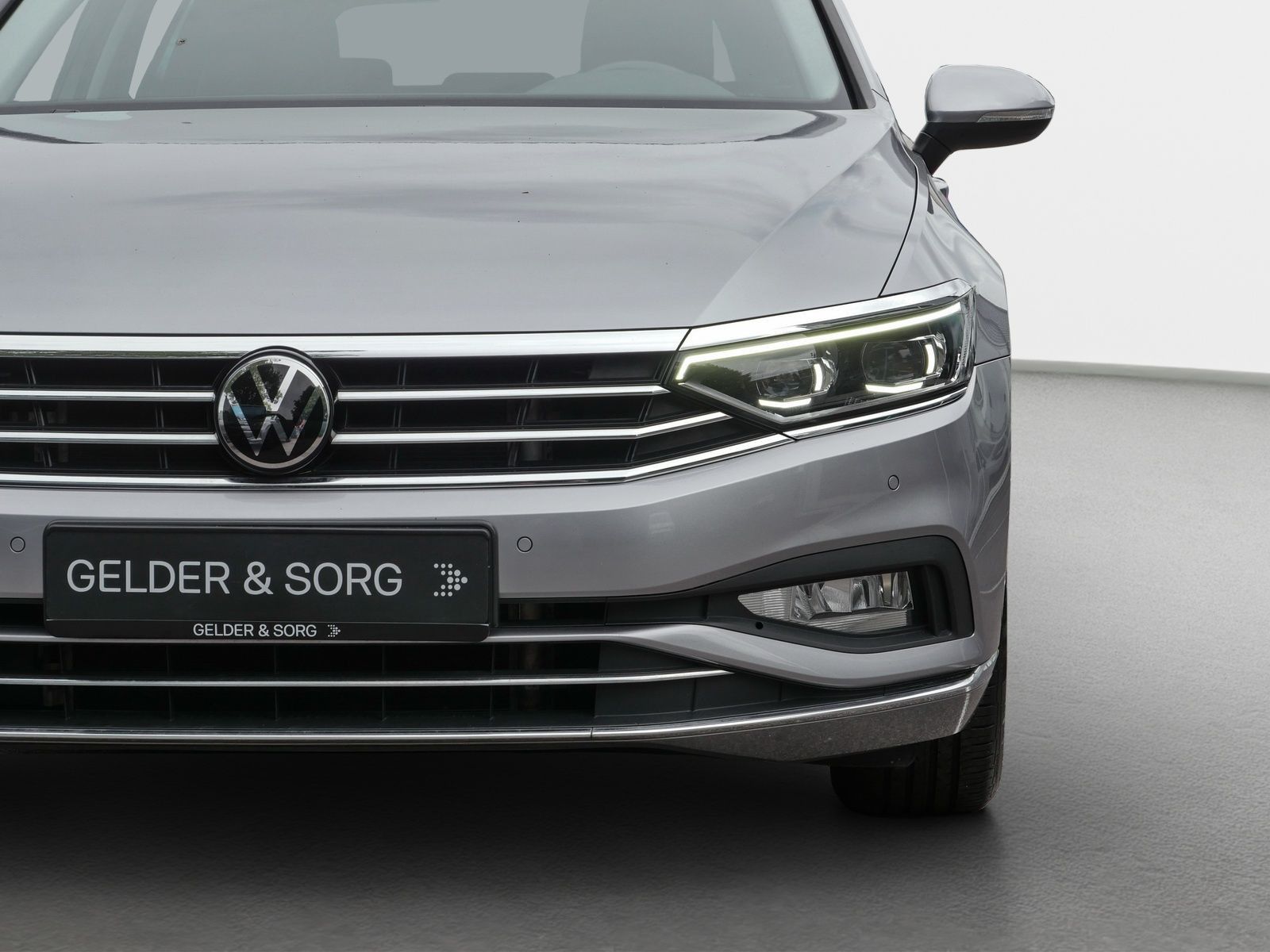 Volkswagen Passat Variant - Bild 12