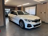 BMW 320i Touring MPAKET*AHK*DIG.TACHO*SHZ*LEDER* - BMW 320 Gebrauchtwagen in München