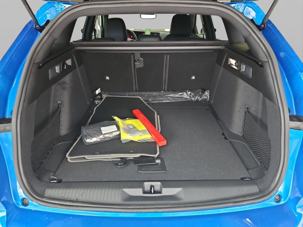 Fahrzeugabbildung Opel Astra Sports Tourer 1.2 Turbo GS AHZV