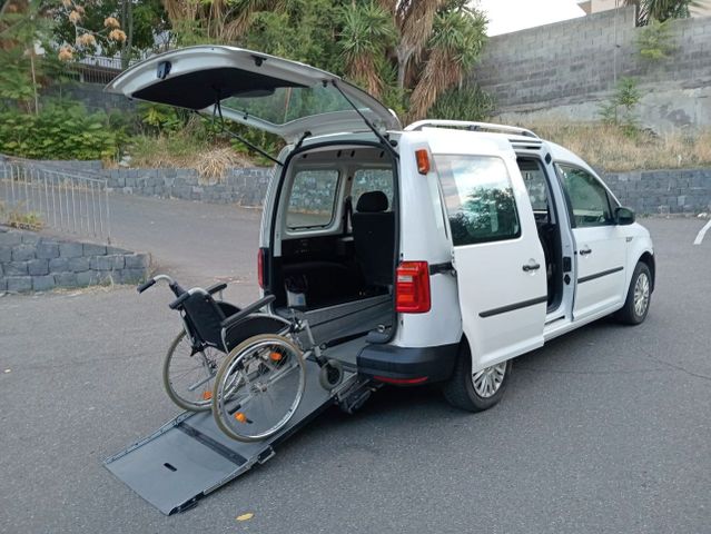 Volkswagen Caddy Pianale ribassato con rampa dis