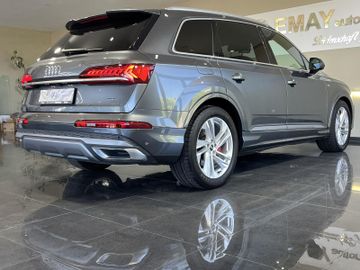 Audi Q7 - 8