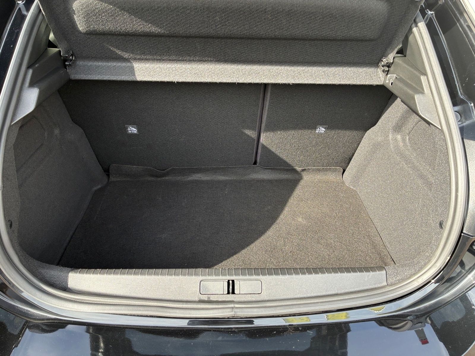 Fahrzeugabbildung Opel Corsa F 1.2 Turbo GS Kamera,LED,Matrix,Navi,PDC