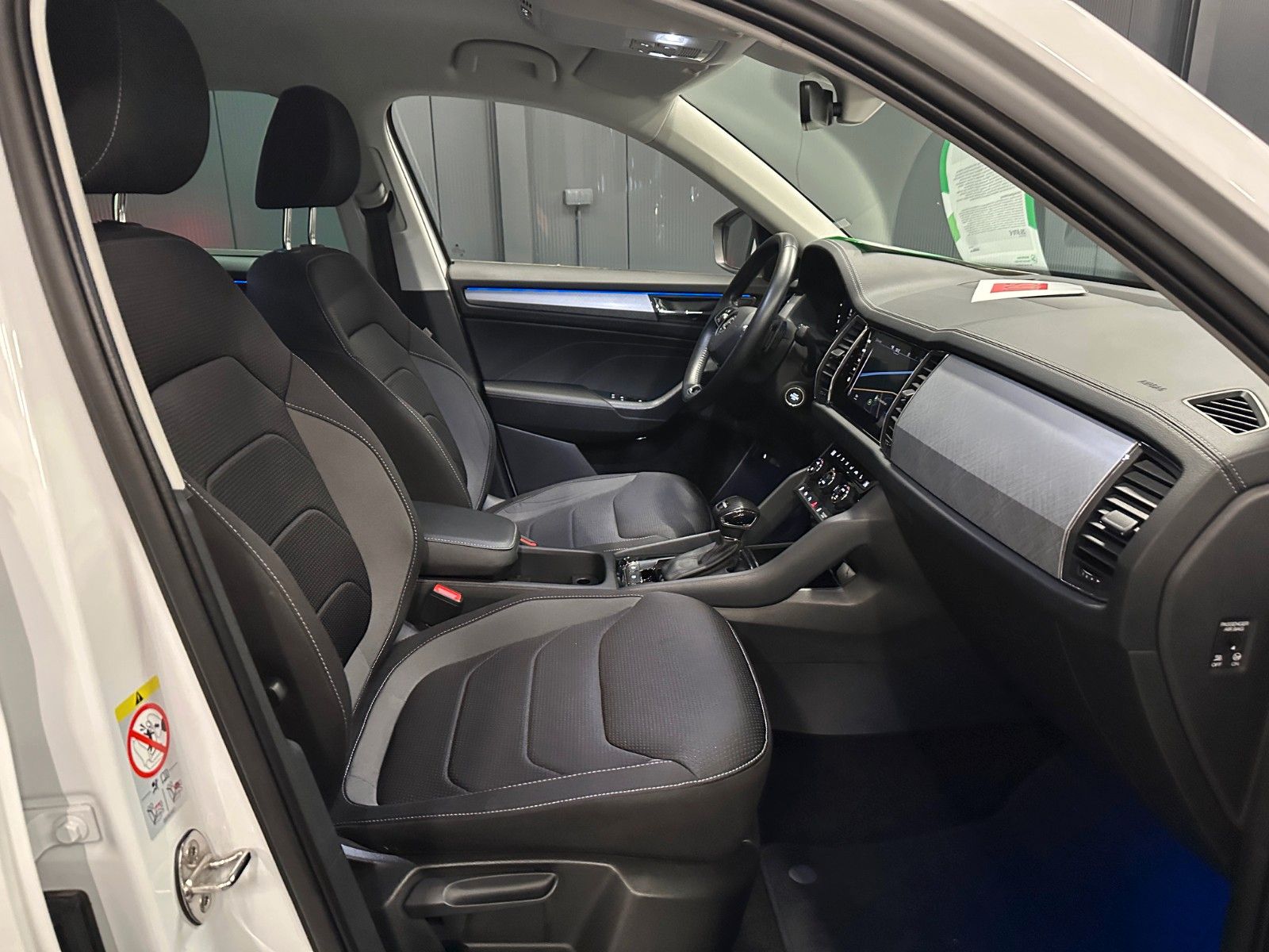 Skoda Kodiaq 2.0 TDI DSG Tour *19Zoll*AHK*Standhzg*KAM foto 10