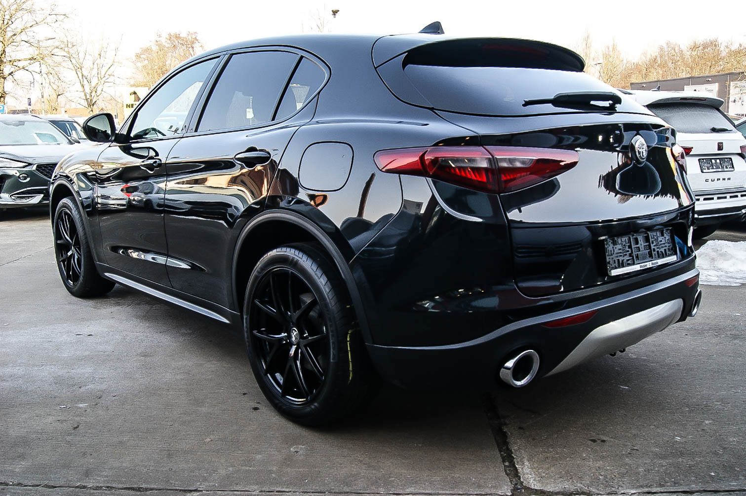 Fahrzeugabbildung Alfa Romeo Stelvio Super Q4 LUSSO SPORTPAKET LEDER WINTER