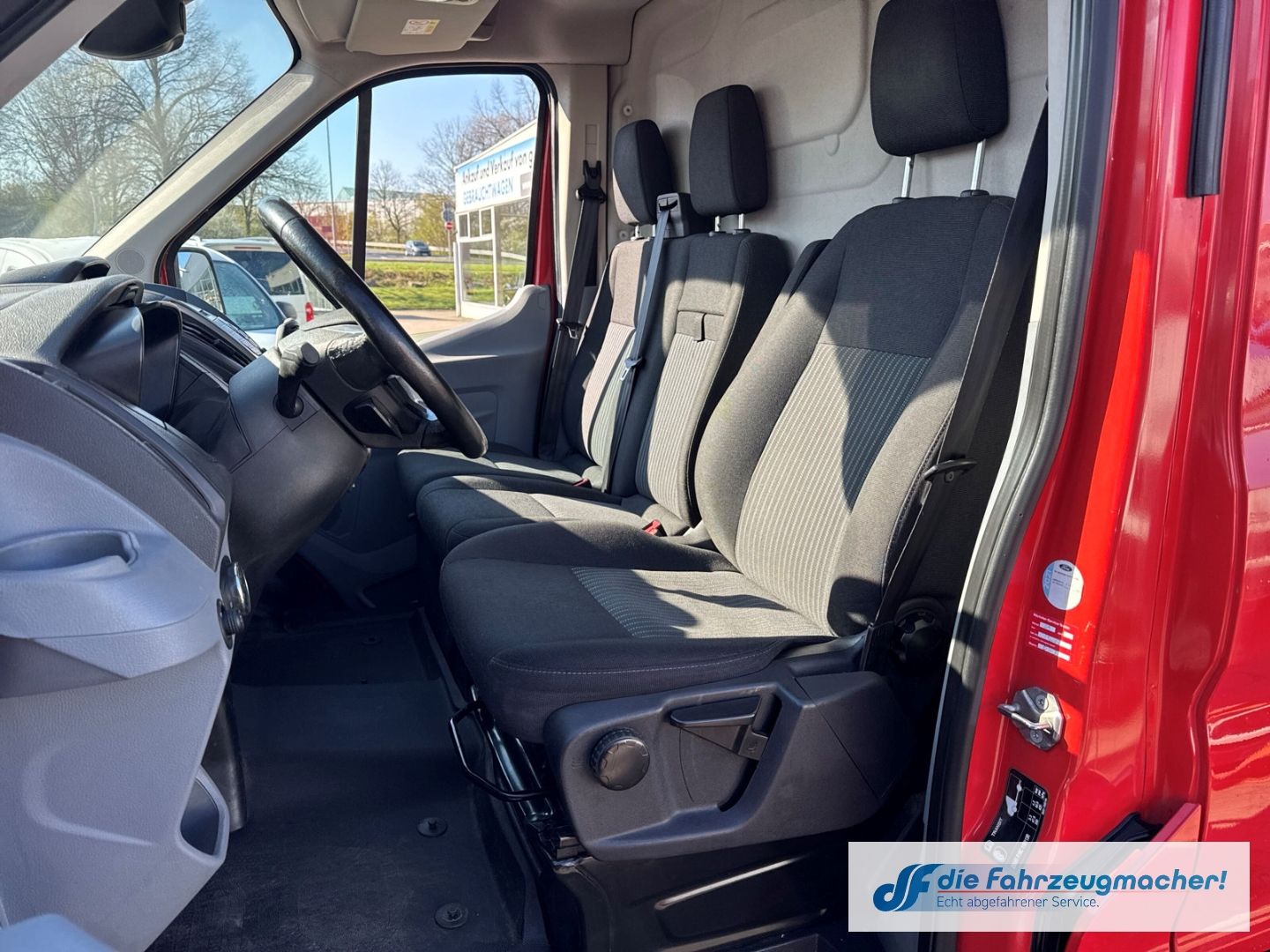 Fahrzeugabbildung Ford Transit Kasten 350 L2 Trend 2.0 TDCi DPF