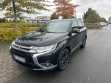 Mitsubishi Outländer 6/2018 7-Sitzer  Allr... - Mitsubishi Outlander in Wiesbaden