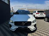 Volvo XC60 R Design AWD Navi Leder Massage AHK - Hybrid (Diesel/Elektro): Geländewagen