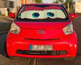 Toyota IQ 1,0-l-VVT-i Manuell - rote Toyota IQ