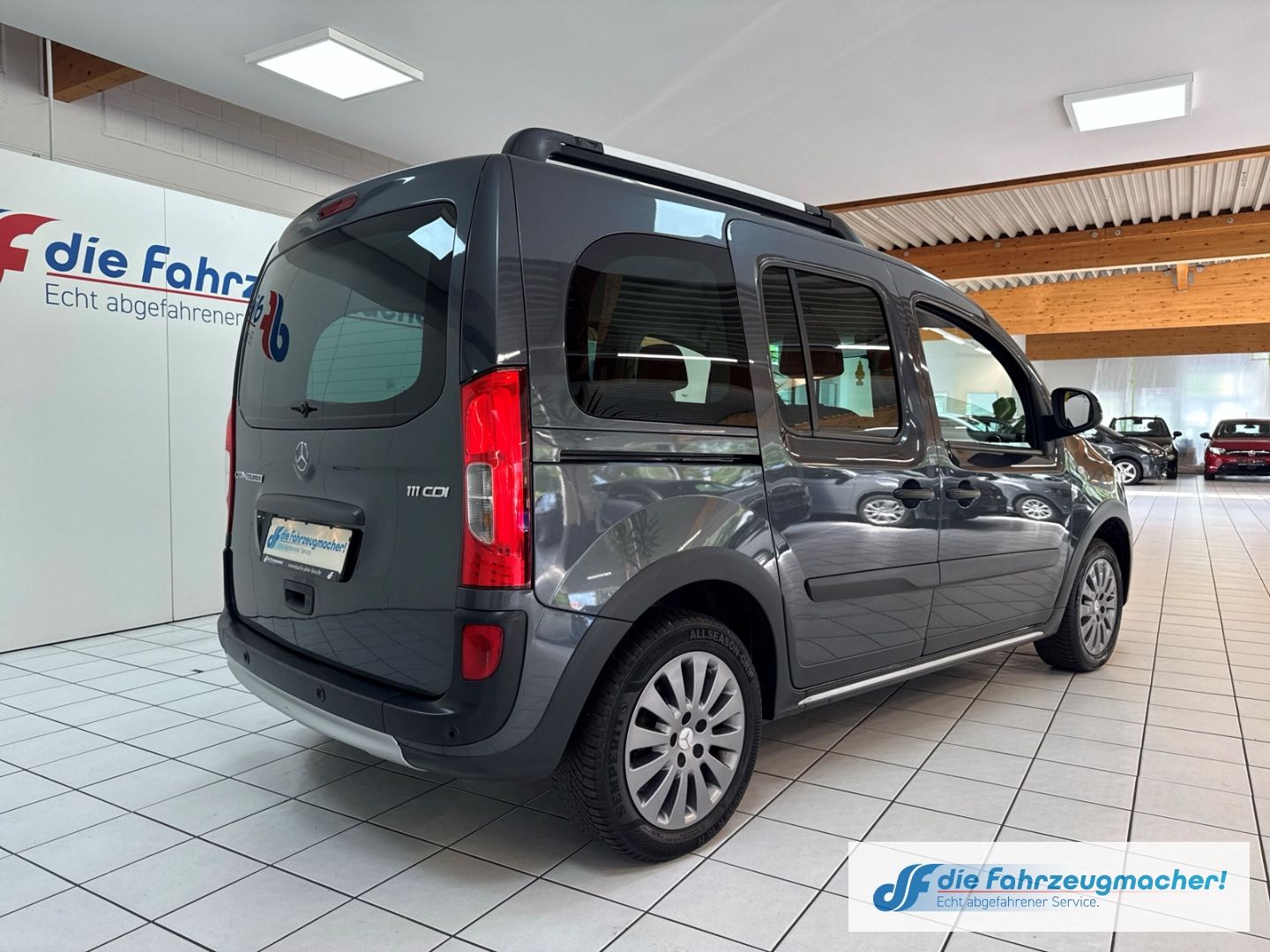 Fahrzeugabbildung Mercedes-Benz Citan 111 CDI lang Tourer Edition Klimaautom SH