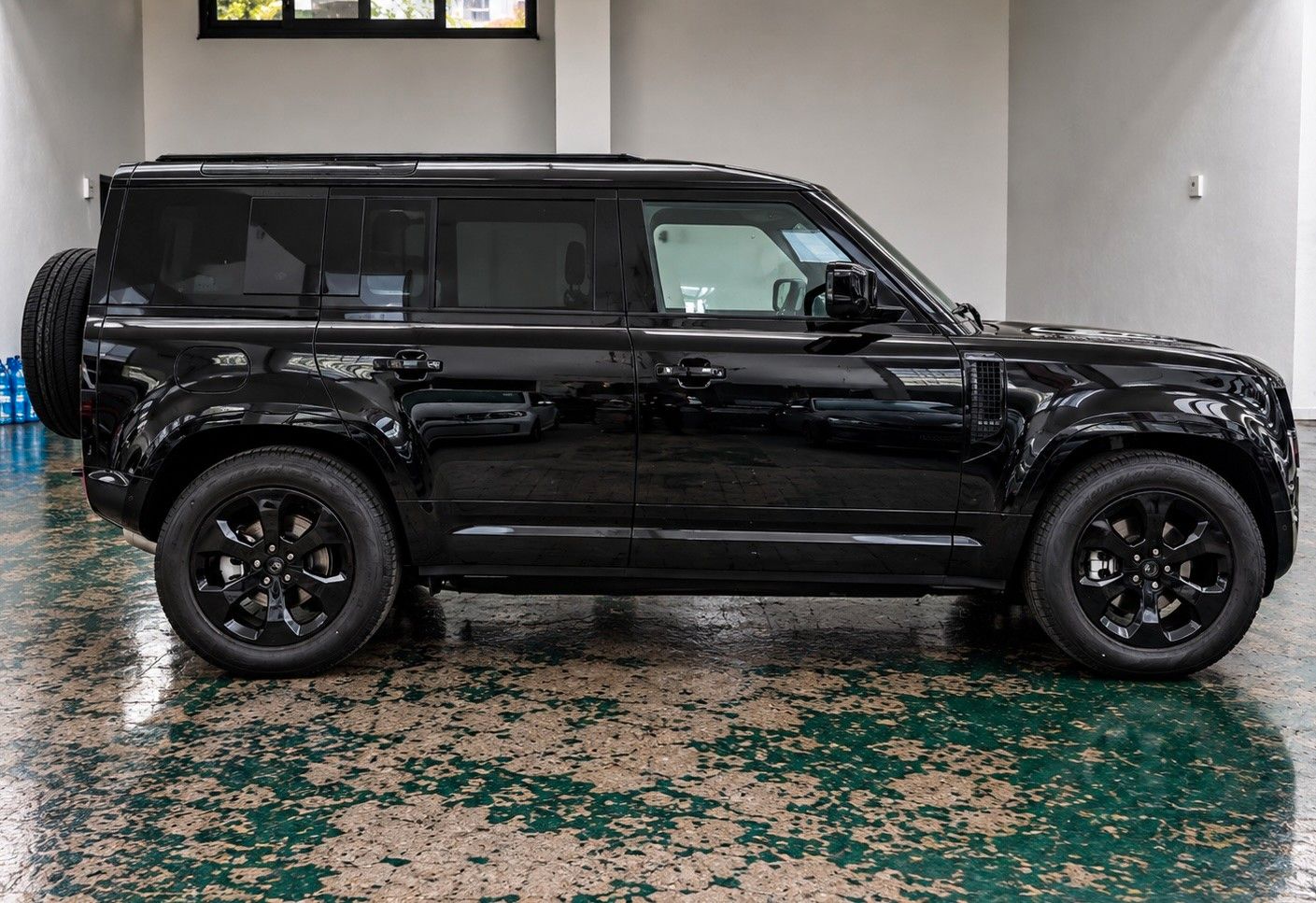 Land Rover Defender 3.0 D250 MHEV X-Dynamic SE foto 3