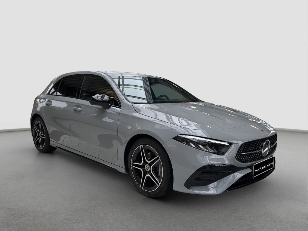 Fahrzeugabbildung Mercedes-Benz A 200 Kompaktlimousine AMG LIne, Night Paket*LED
