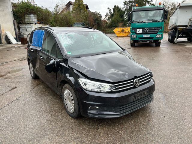 Volkswagen Touran 2.0 TDI SCR DSG 7Sitzer