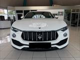 Maserati Levante Diesel 3.0DIESEL  1.HAND 98.000KM VOLL - Maserati Levante Gebrauchtwagen