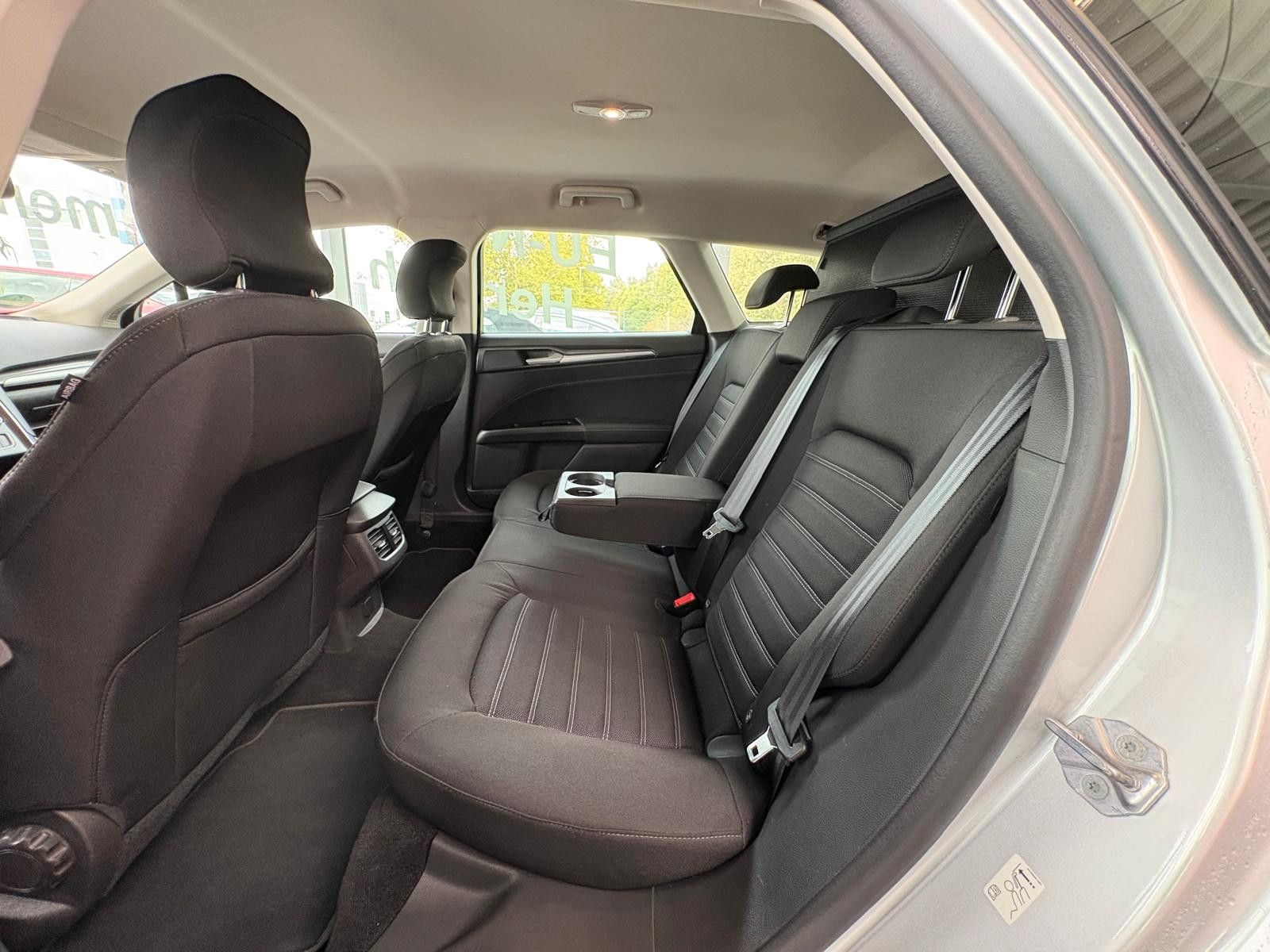 Fahrzeugabbildung Ford Mondeo Turnier Trend