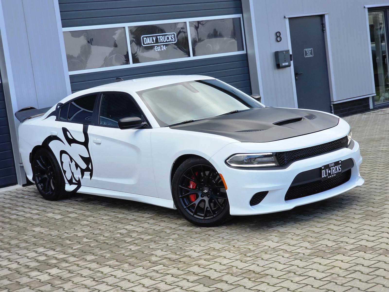Dodge Charger SRT Hellcat Brembo LED Harman Kardon