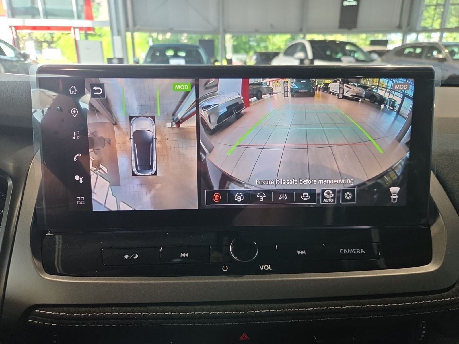 Fahrzeugabbildung Nissan Qashqai 1.5 VC-T Tekna e-Power 205 PS Autoom. *P