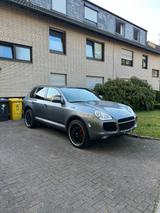 Porsche Cayenne Turbo 4.5 L V8 Turbo - Porsche Cayenne aus 2004: Turbo