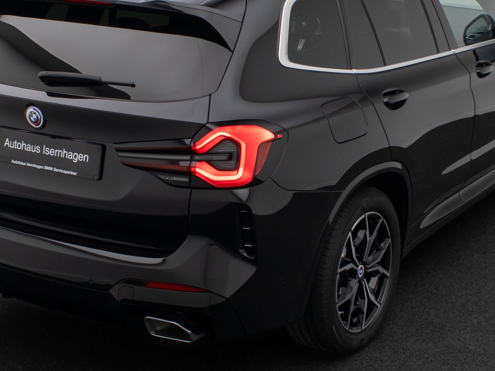 Fahrzeugabbildung BMW X3 xD20d  M Sport Panorama Kamera DAB AHK 19Zoll