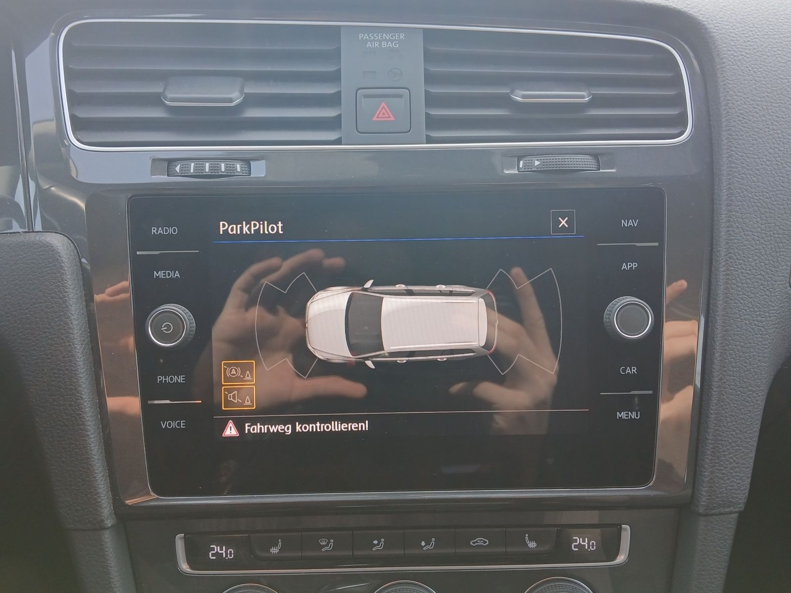 Fahrzeugabbildung Volkswagen Golf VII Variant TDI Comfortline Standhzg LED Na