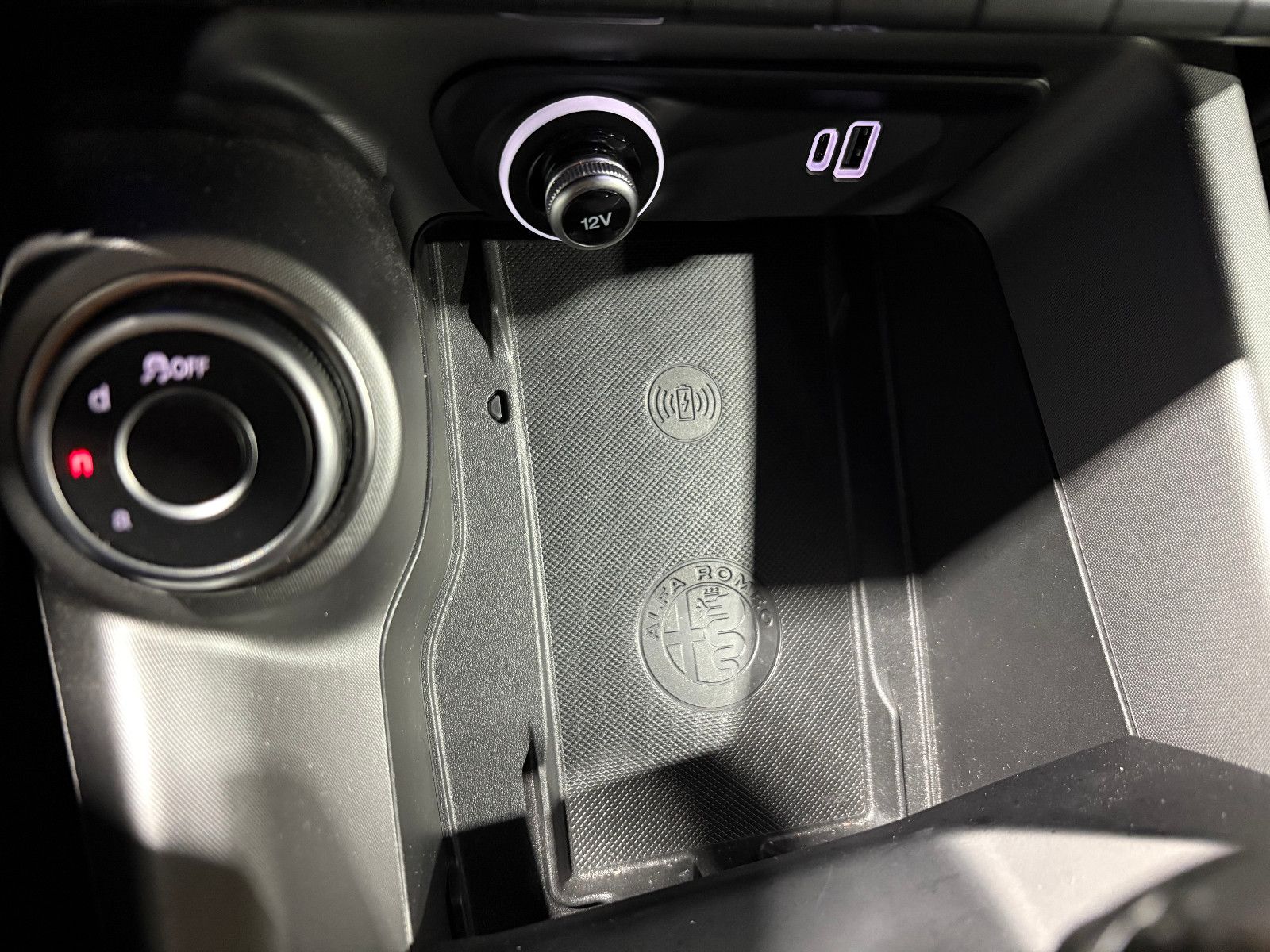 Fahrzeugabbildung Alfa Romeo Tonale Sprint/APPLE/NAVI/ACC/PDC/SPURHALTE/KLIMA