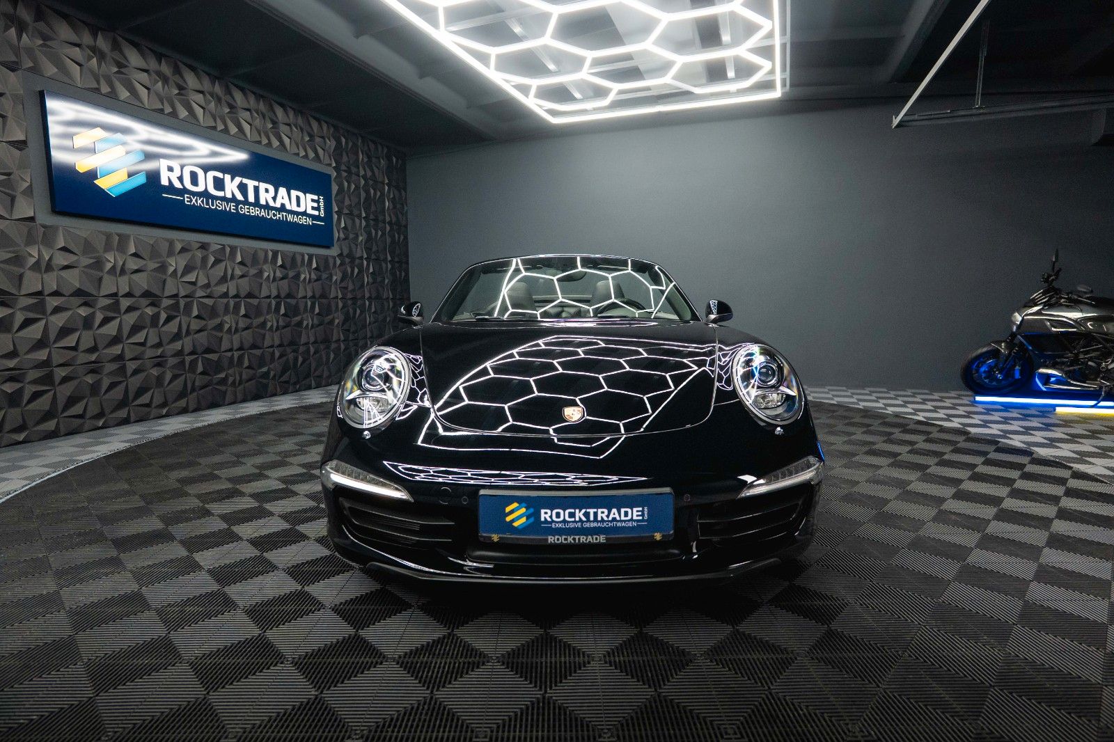 Fahrzeugabbildung Porsche 911 Carrera 4 S Cabriolet Sport Chrono Garantie
